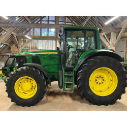 John Deere 6920