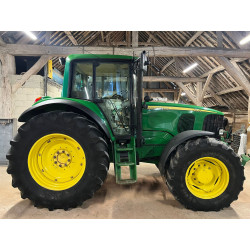 John Deere 6920